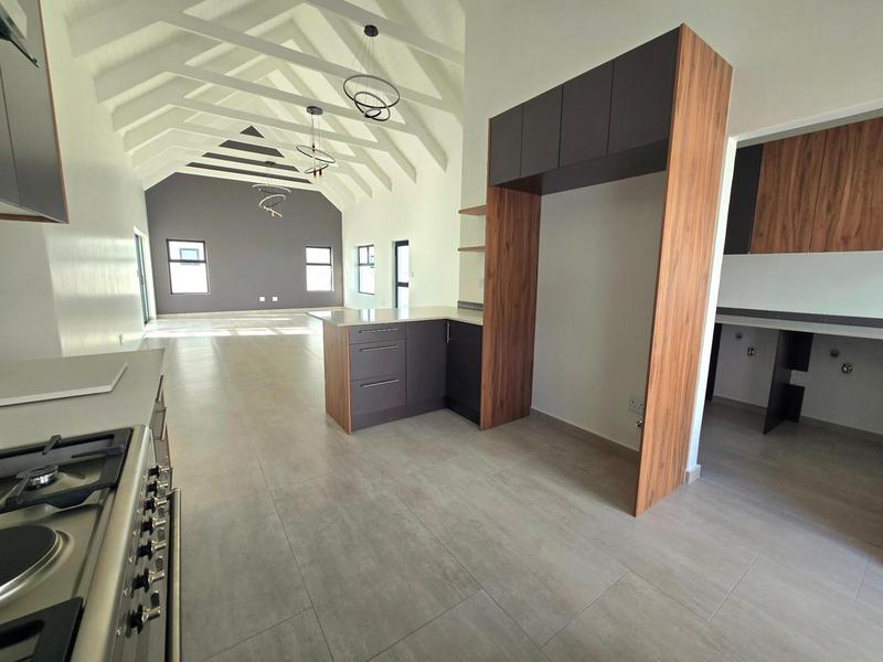 3 Bedroom Property for Sale in Britannia Bay Western Cape